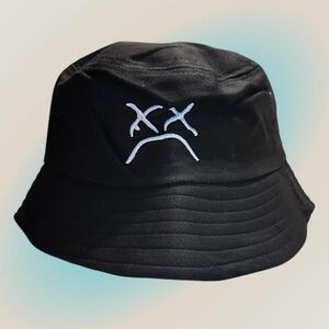 Alt Black Bucket Hat